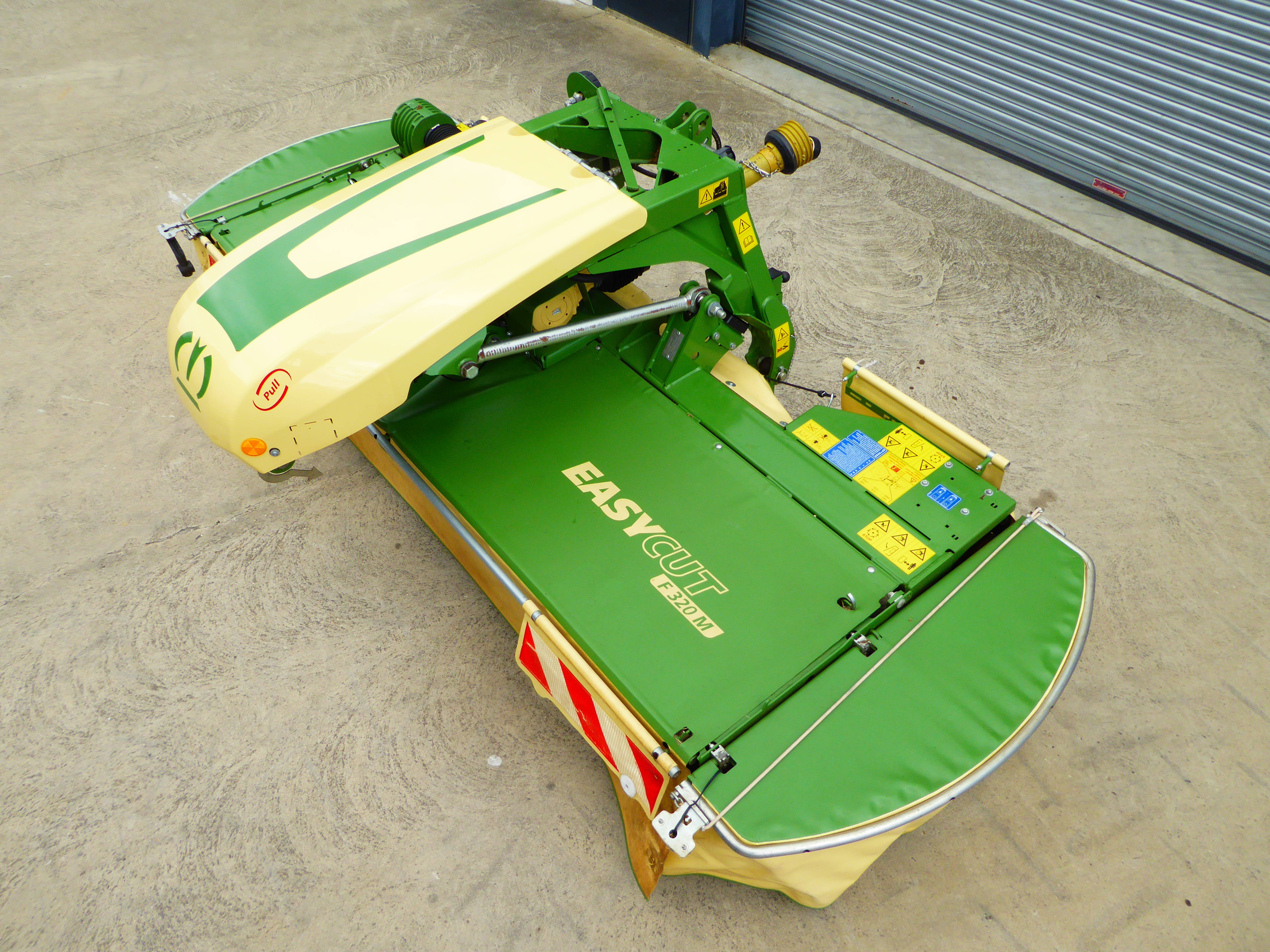 F320iii.JPG